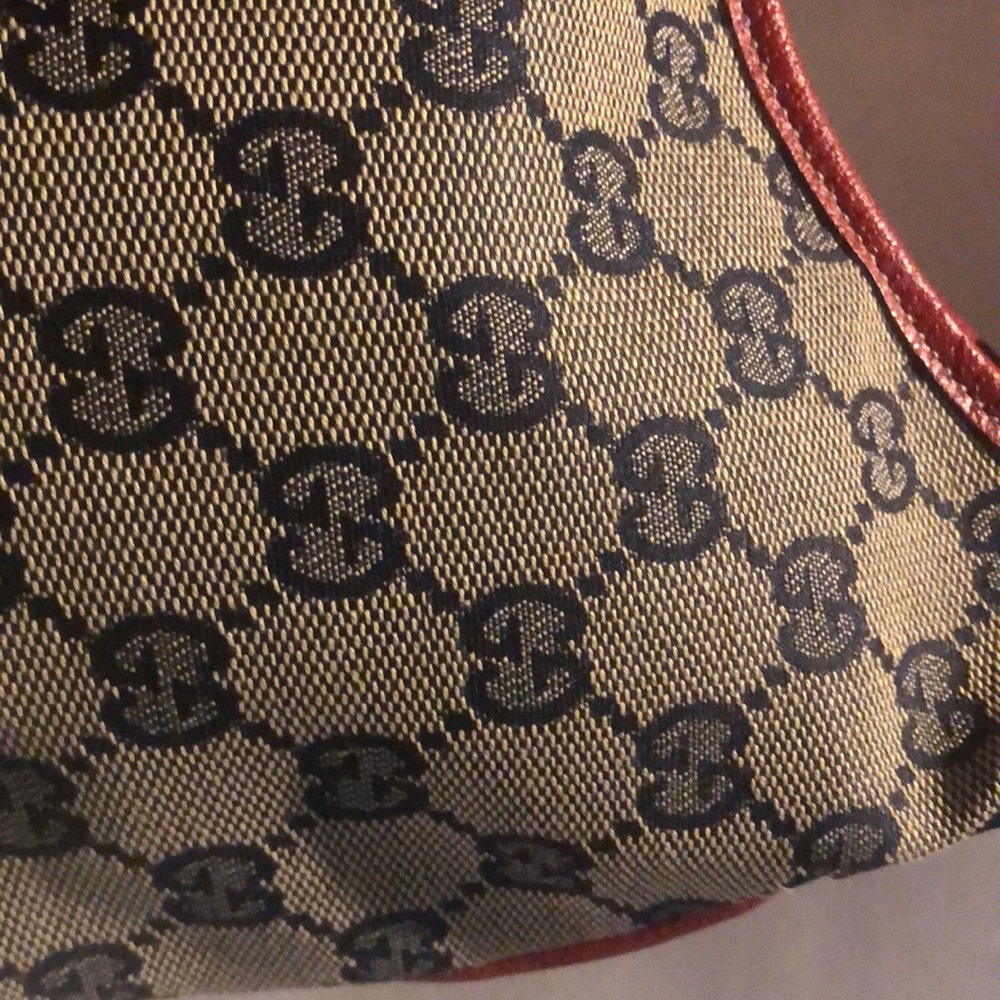 Gucci - Picture 6 of 6